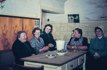 Hornauer Frauen in der Küche